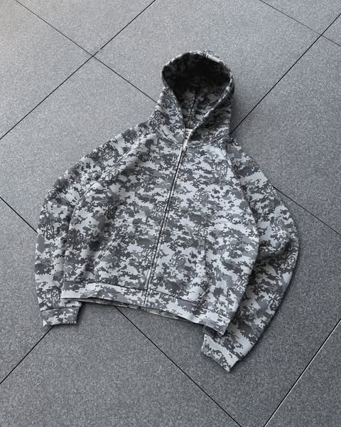482059891_18025975949641675_114284386738803864_n-1 A Mertra Camo Hoodie Black